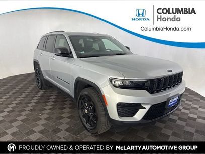 Used 2025 Jeep Grand Cherokee Altitude