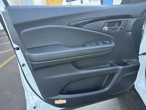 Used 2021 Honda Pilot Elite image 8