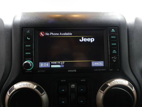 Used 2016 Jeep Wrangler Unlimited Sahara AWD/4WD image 24
