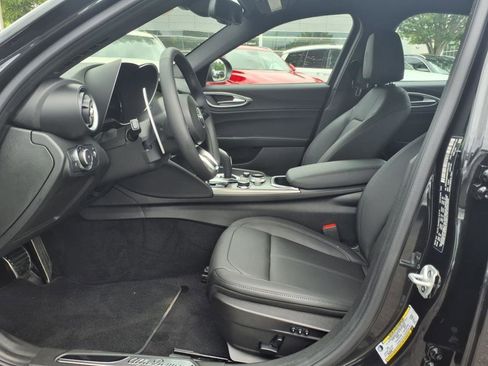 New 2025 Alfa Romeo Giulia w/ Driving Assist Package RWD image 3