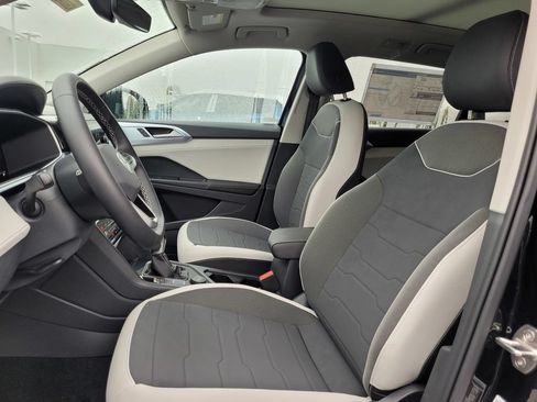 New 2026 Volkswagen Taos SE AWD/4WD image 11