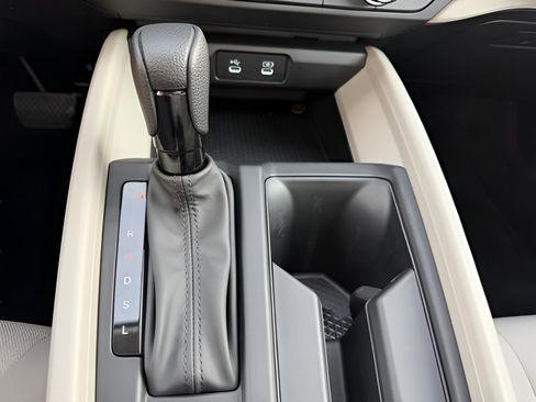 Used 2025 Honda Accord SE image 18