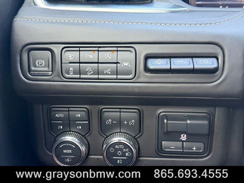 Used 2024 GMC Yukon XL Denali Ultimate AWD/4WD image 31