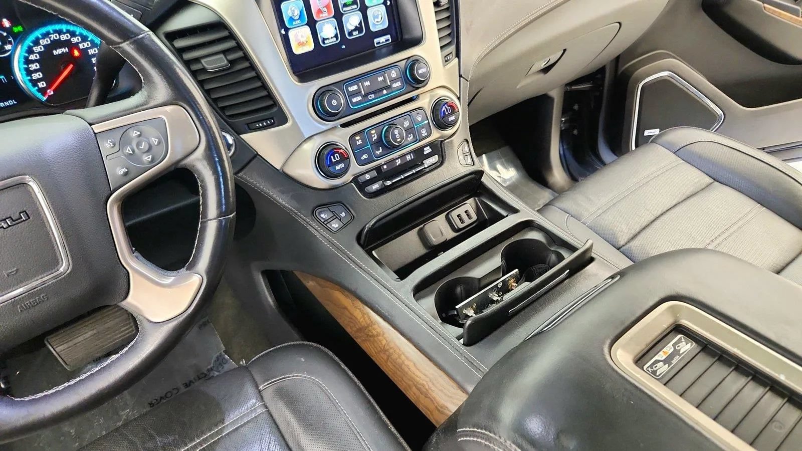 Used 2018 GMC Yukon Denali AWD/4WD image 31