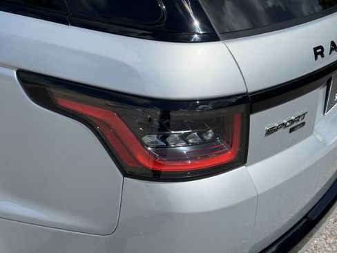 Used 2022 Land Rover Range Rover Sport HST AWD/4WD image 10