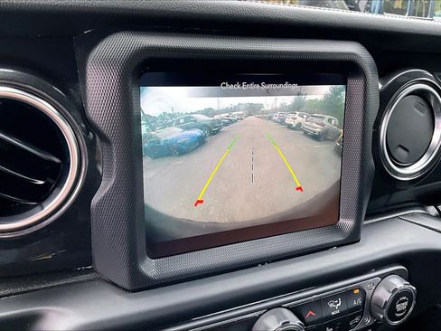 Used 2021 Jeep Wrangler Unlimited Rubicon image 26