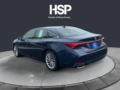 Used 2020 Toyota Avalon Limited w/ Advanced Safety Package FWD image 3