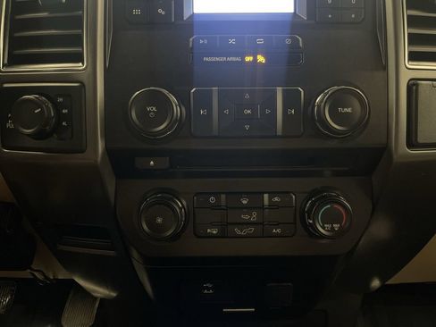 Used 2018 Ford F150 XLT w/ Equipment Group 301A Mid AWD/4WD image 10
