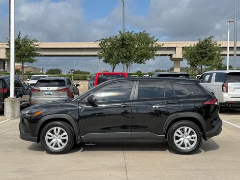 Used 2026 Toyota Corolla Cross L FWD image 6