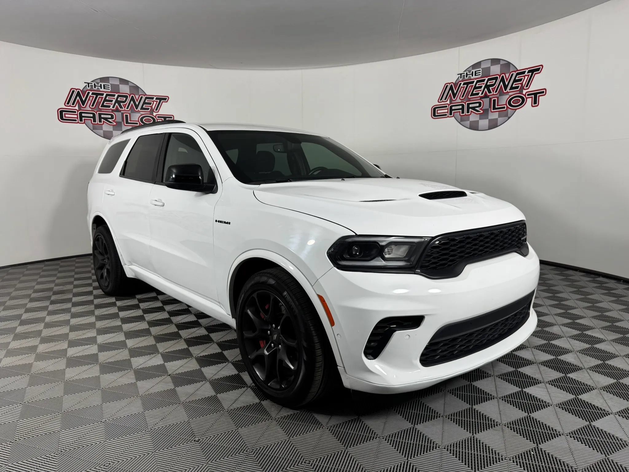 Used 2024 Dodge Durango R/T w/ Tow 'N Go Package AWD/4WD image 9