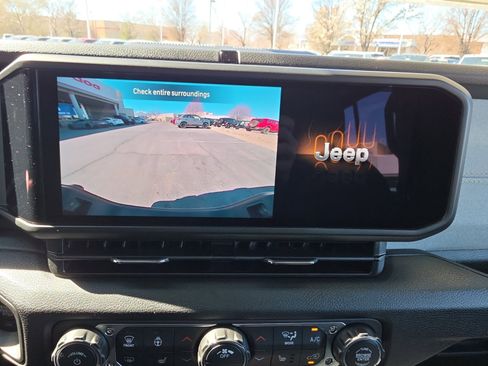 New 2026 Jeep Gladiator Sport image 27