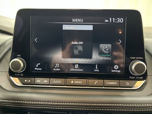 Used 2023 Nissan Rogue SV w/ SV Premium B Package image 14