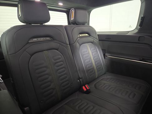 Used 2023 Rivian R1S Adventure AWD/4WD image 25