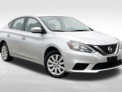 Used 2019 Nissan Sentra S image 15