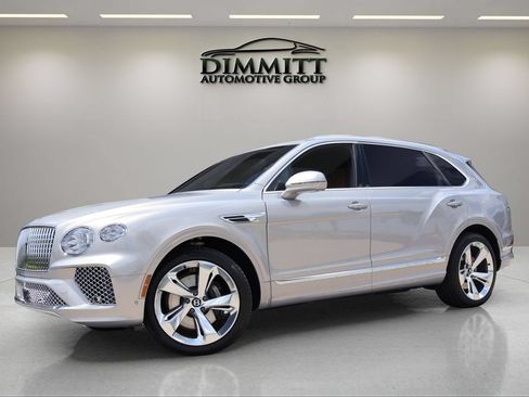 Used 2025 Bentley Bentayga Extended Wheelbase AWD/4WD image 1