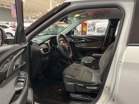 Certified 2023 Chevrolet TrailBlazer LS AWD/4WD image 10