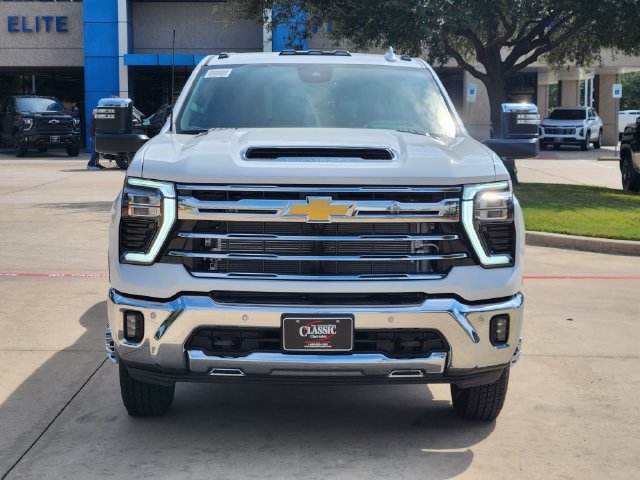 New 2026 Chevrolet Silverado 3500 LTZ w/ LTZ Plus Package AWD/4WD image 11