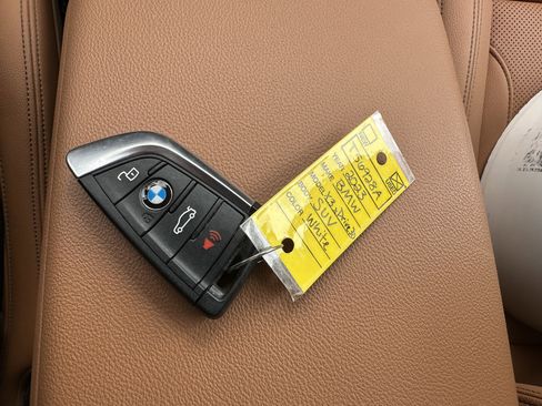 Used 2023 BMW X3 xDrive30i w/ Premium Package w/ZPA AWD/4WD image 35