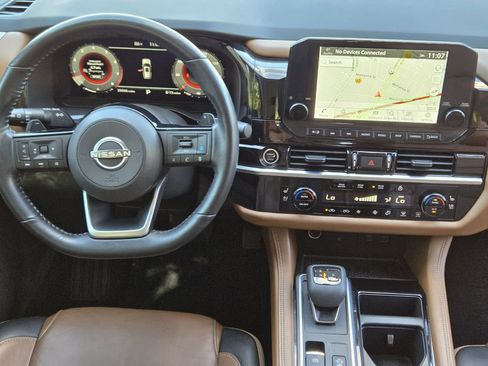 Used 2023 Nissan Pathfinder Platinum w/ Cargo Package image 33