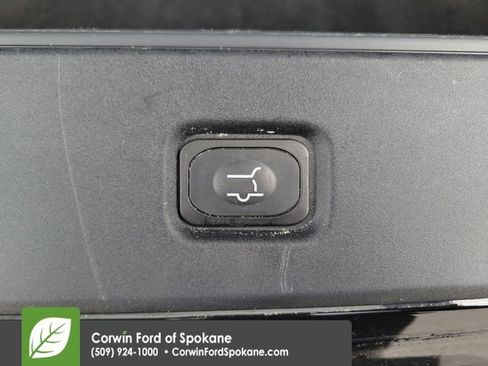 Certified 2025 Ford Expedition Active AWD/4WD image 25