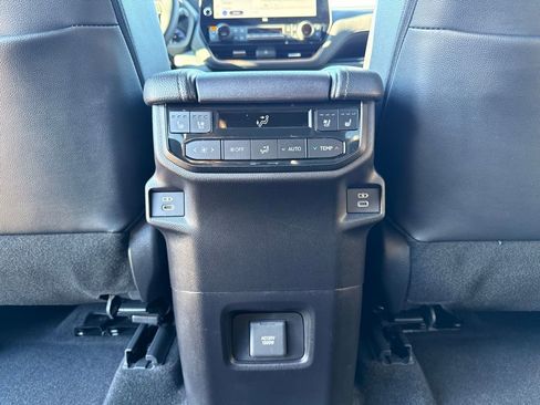 Used 2026 Toyota Grand Highlander AWD Hybrid image 22