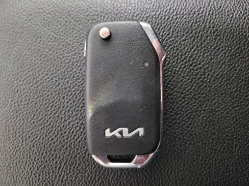 Used 2024 Kia Forte LXS FWD image 32