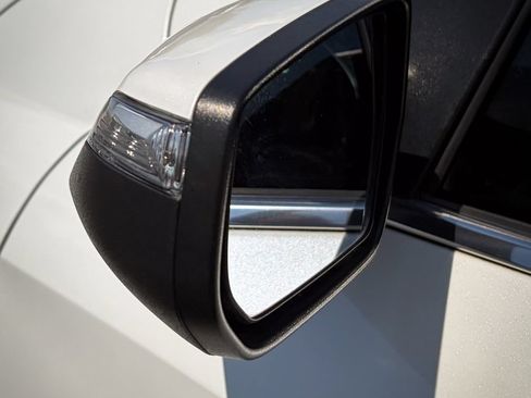 Used 2016 Chevrolet Malibu LT FWD image 20