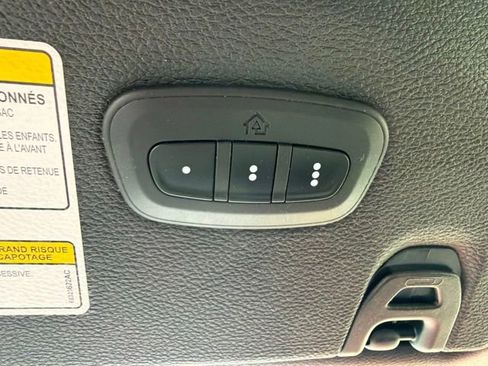 Used 2020 Jeep Wrangler Unlimited Sahara w/ Cold Weather Group AWD/4WD image 21