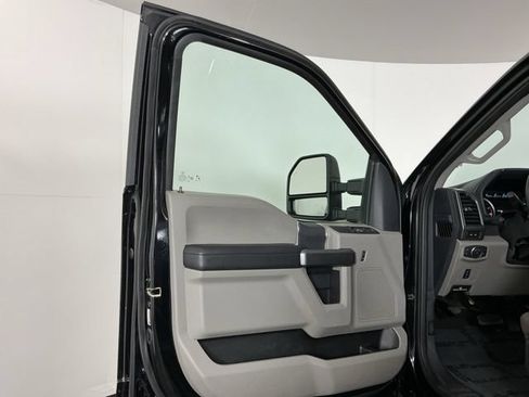 Used 2022 Ford F350 XLT w/ XLT Value Package AWD/4WD image 13
