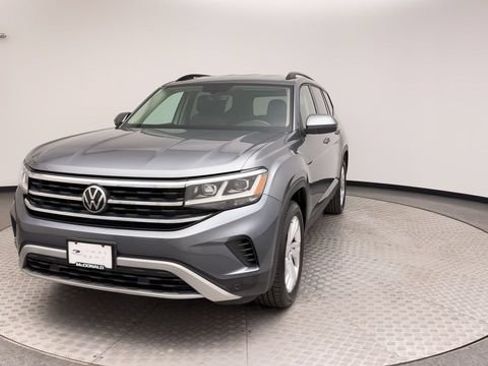 Used 2021 Volkswagen Atlas SE w/ Towing Package AWD/4WD image 7