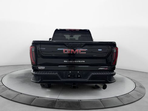 Used 2025 GMC Sierra 2500 AT4 AWD/4WD image 6