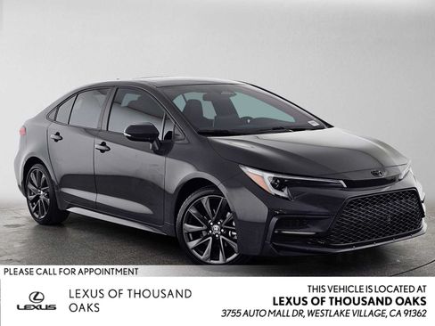 Used 2025 Toyota Corolla XSE FWD image 1