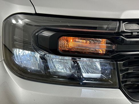 Used 2024 Ford Maverick XLT w/ XLT Luxury Package image 40