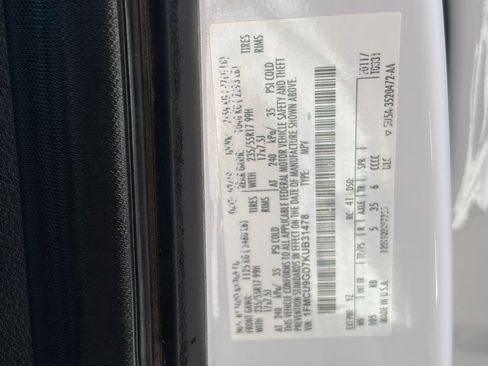 Used 2019 Ford Escape SE AWD/4WD image 32