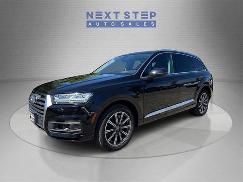 Used 2018 Audi Q7 3.0T Prestige w/ Prestige Package image 3