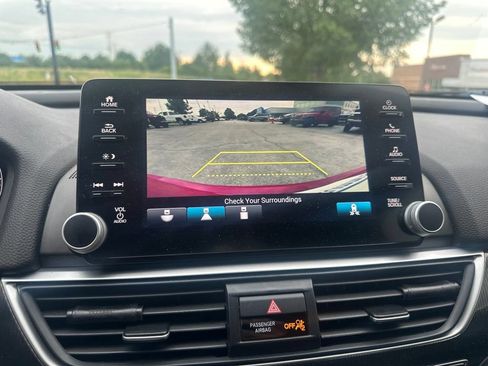 Used 2020 Honda Accord Sport image 12