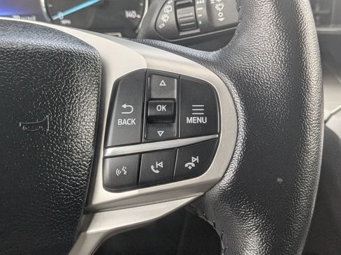 Used 2023 Ford Explorer XLT w/ Equipment Group 202A AWD/4WD image 12