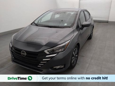 Used 2025 Nissan Versa SV FWD image 1