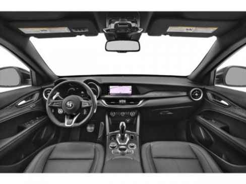 Used 2024 Alfa Romeo Stelvio Veloce image 11