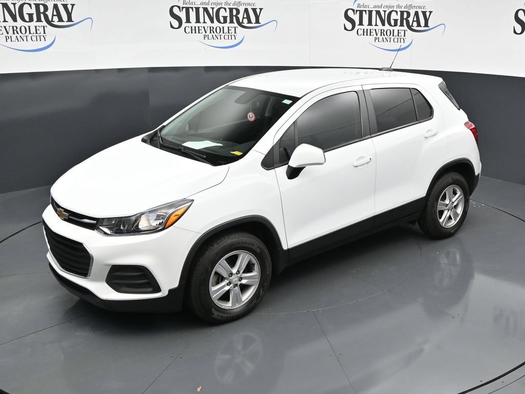 Certified 2022 Chevrolet Trax LS w/ Tint and Cruise Package AWD/4WD image 20