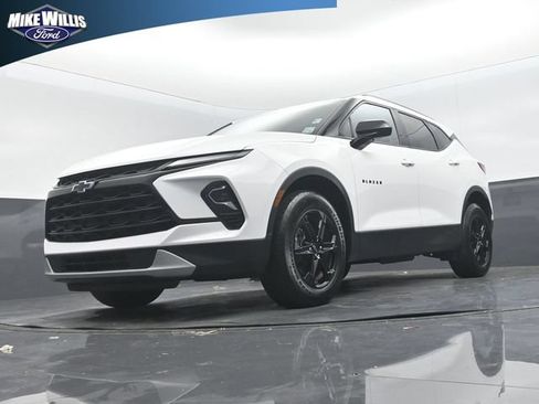 Used 2024 Chevrolet Blazer LT w/ Convenience Package FWD image 19