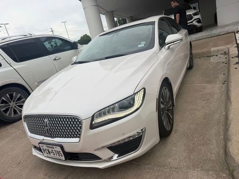 Used 2019 Lincoln MKZ Reserve FWD image 4