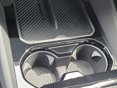 New 2026 BMW i5 eDrive40 w/ Premium Package image 32