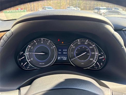 Used 2017 INFINITI QX80 w/ Driver Assistance Package image 15