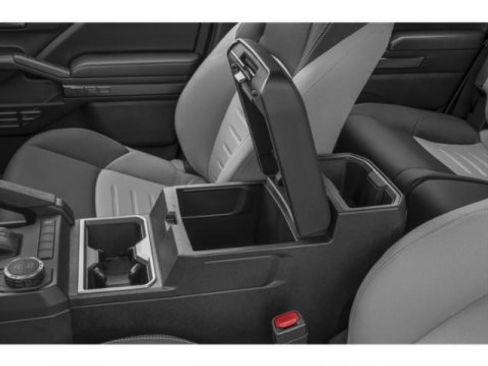 Used 2025 Toyota Tacoma TRD Off-Road AWD/4WD image 13
