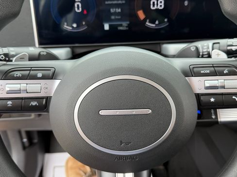 Used 2025 Hyundai Sonata SEL FWD image 16