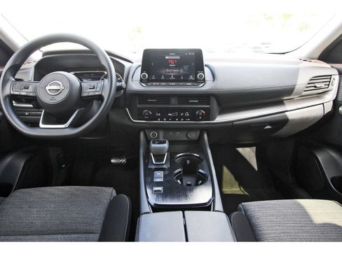 Certified 2023 Nissan Rogue SV FWD image 12