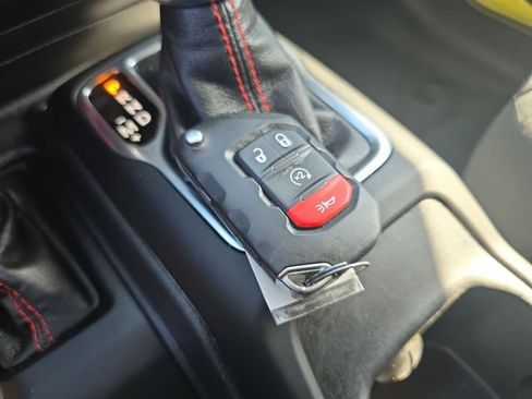 Used 2023 Jeep Gladiator Rubicon w/ Cold Weather Group AWD/4WD image 34