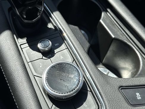 Used 2025 Cadillac XT5 Premium Luxury FWD image 26