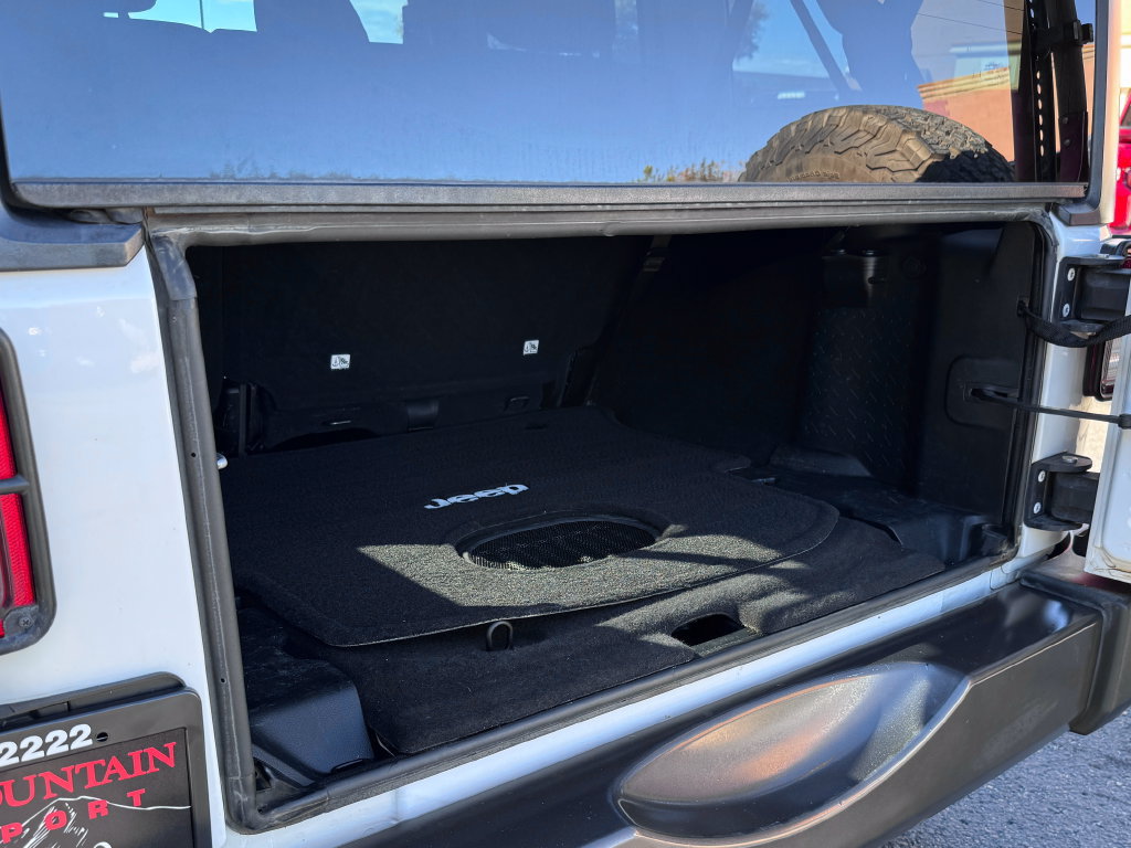 Used 2017 Jeep Wrangler Unlimited Sport AWD/4WD image 12